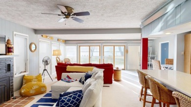 Enjoy lake life in this charming 2-bedroom, 1-bath cabin - photo 12