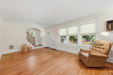 Welcome to this charming 3 bedroom, 2 bathroom home that - photo 7