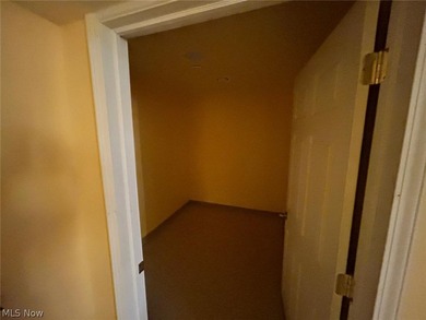 Versatile Retail / Service Building with Income - Prime E. 185th - photo 17