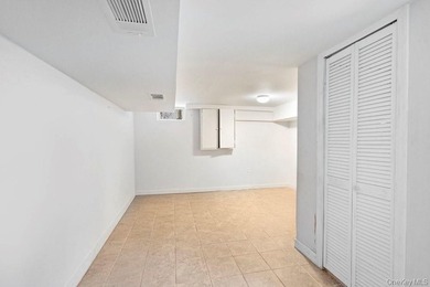 Welcome to 43 Van Nostrand Avenue, an updated 3-bedroom - photo 20