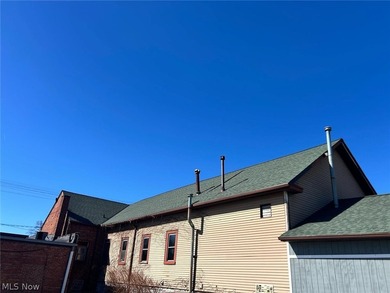 Versatile Retail / Service Building with Income - Prime E. 185th - photo 32