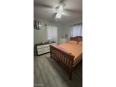 Great starter home or investment opportunity! Location, location - photo 7
