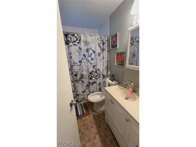 Great starter home or investment opportunity! Location, location - photo 9