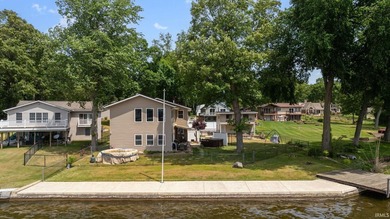 Ever wonder what it's like to live in a home on the River? Come - photo 1