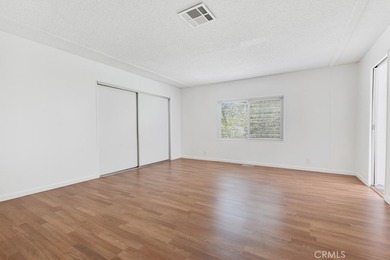 Welcome to this beautifully maintained 4-bedroom, 2-bathroom - photo 18