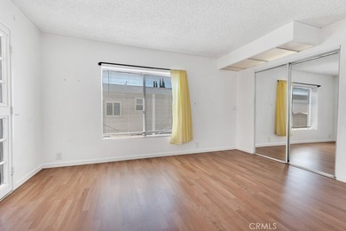 Welcome to this beautifully maintained 4-bedroom, 2-bathroom - photo 26