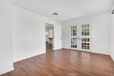 Welcome to this beautifully maintained 4-bedroom, 2-bathroom - photo 27