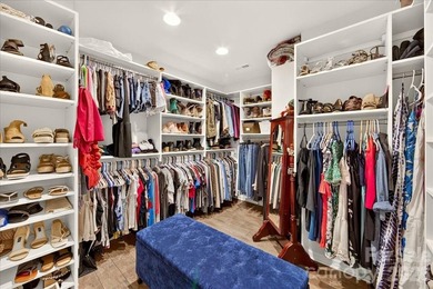**Welcome home to this beautifully updated townhome in Fort - photo 29