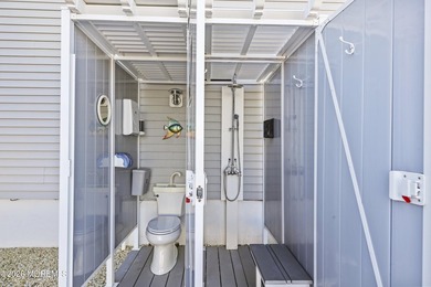 Price Reduction! Arrive by car or boat and enjoy the ultimate - photo 34