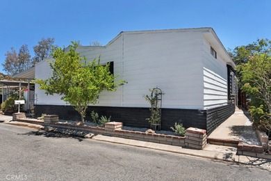 Welcome to this beautifully maintained 4-bedroom, 2-bathroom - photo 36