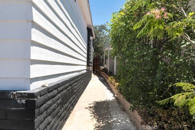 Welcome to this beautifully maintained 4-bedroom, 2-bathroom - photo 37