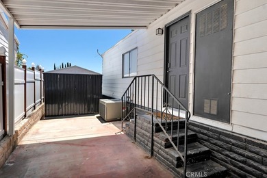 Welcome to this beautifully maintained 4-bedroom, 2-bathroom - photo 44