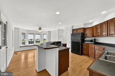 Price Reduced! Come take a look at this large custom- built home - photo 13