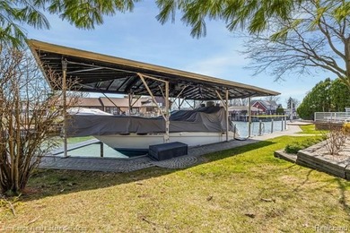 Rare waterfront offering with 120 feet of premium canal frontage - photo 4