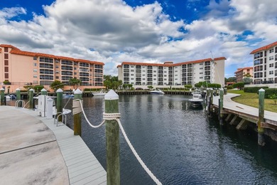 Gorgeous South Florida sunsets and spectacular marina & pool - photo 20
