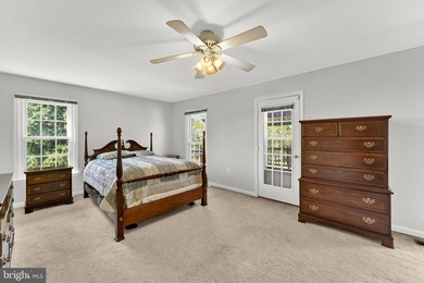 Price Reduced! Come take a look at this large custom- built home - photo 20
