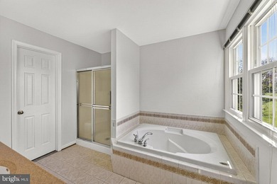 Price Reduced! Come take a look at this large custom- built home - photo 22