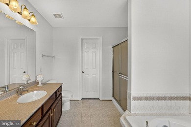 Price Reduced! Come take a look at this large custom- built home - photo 23