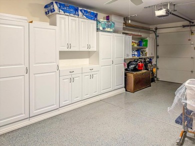 Perfection!! End unit in The Villages! Beautifully updated - photo 28