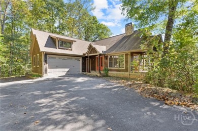 Lake Home For Sale in Hiawassee, Georgia