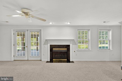 Price Reduced! Come take a look at this large custom- built home - photo 35