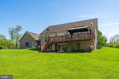 Price Reduced! Come take a look at this large custom- built home - photo 43