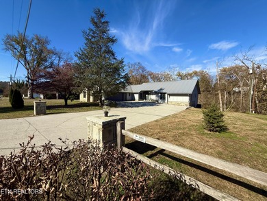 Lake Home For Sale in Sevierville, Tennessee