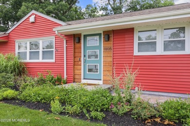 LOOK NO FURTHER! Incredible opportunity to own a lovingly - photo 3