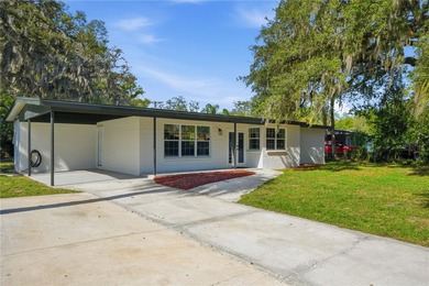 THE PROPERTY IS FULLY REMODELED! Beautiful 4 bedroom, 2 bath - photo 3