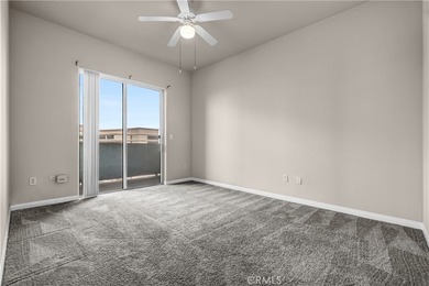 Welcome to the Aqua Towers, where luxury living meets - photo 19