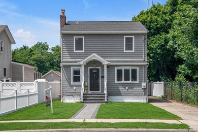 Welcome to this beautifully renovated Colonial in the heart of - photo 1