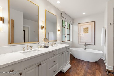 Discover a refined take on the classic Gozzer Cabin--beautifully - photo 24