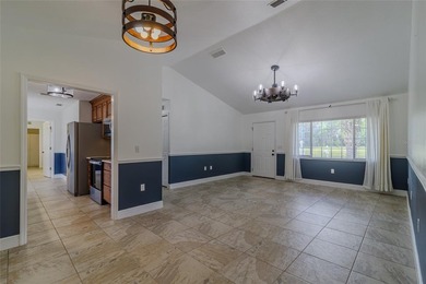 This Ocala Palms Pinto II model is absolutely picture perfect - - photo 3