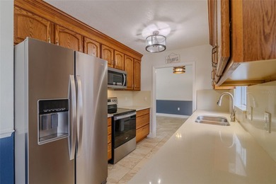 This Ocala Palms Pinto II model is absolutely picture perfect - - photo 8