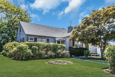 LOCATION!!! Nestled on a quiet dead end street this charming - photo 1
