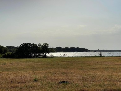 Absolutely gorgeous 69.68 acre with a beautiful, rolling - Lake Acreage For Sale in Corsicana, Texas