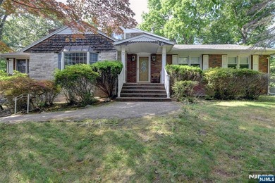 Home sweet home, nestled on a quiet Cul-de-sac. In the highly - photo 2
