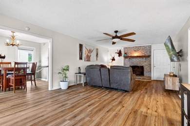 Welcome to 213 Elm Street in charming Mitten Park & Terrace! - photo 11