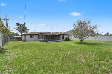 Welcome home to this beautifully maintained 3-bedroom, 2-bath - photo 28