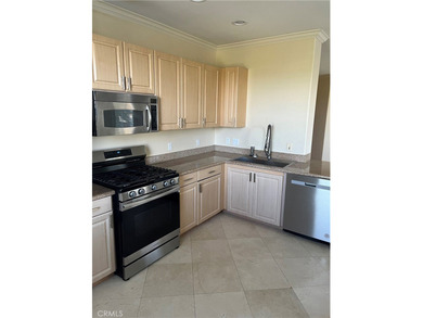 Top floor 3 BEDROOM WATERMARKE CONDO with amazing views!
This