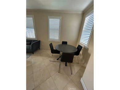 Top floor 3 BEDROOM WATERMARKE CONDO with amazing views!
This