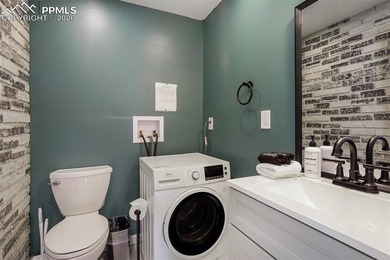 LOCATION - VIEWS - ONE-LEVEL LIVING 3600 TOTAL SQUARE FEET PLUS - photo 11