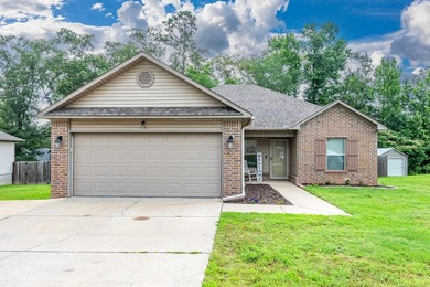 Looking for the perfect place to call home? Just listed in the - photo 1