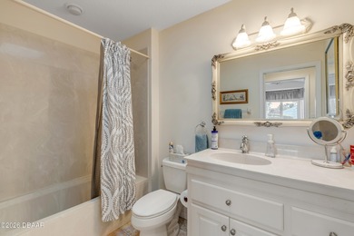 This beautifully maintained and spacious 3 bedroom, 2 1/2 bath - photo 41