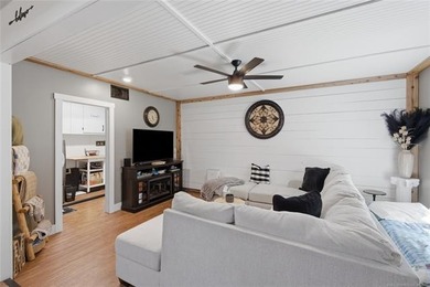 Beautiful brick home on a quiet corner lot, conveniently located - photo 6