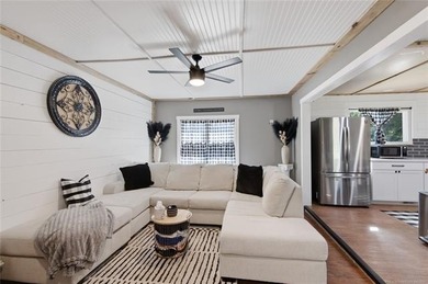 Beautiful brick home on a quiet corner lot, conveniently located - photo 7