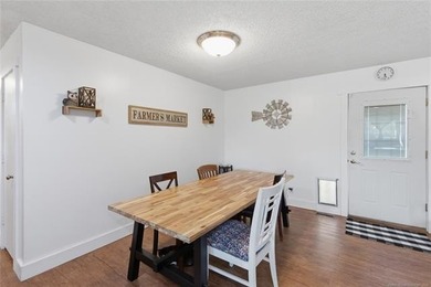 Beautiful brick home on a quiet corner lot, conveniently located - photo 10