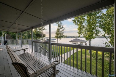 Dream lake home on Lake Neely Henry. This open concept three - photo 7