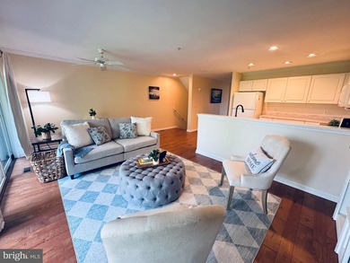 Welcome to 113 NE Isle Dr located in the beautiful, water - photo 7