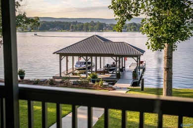 Dream lake home on Lake Neely Henry. This open concept three - photo 8